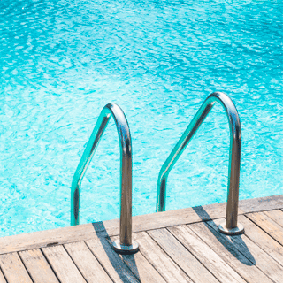 filtraciones en piscina fugas de agua almería